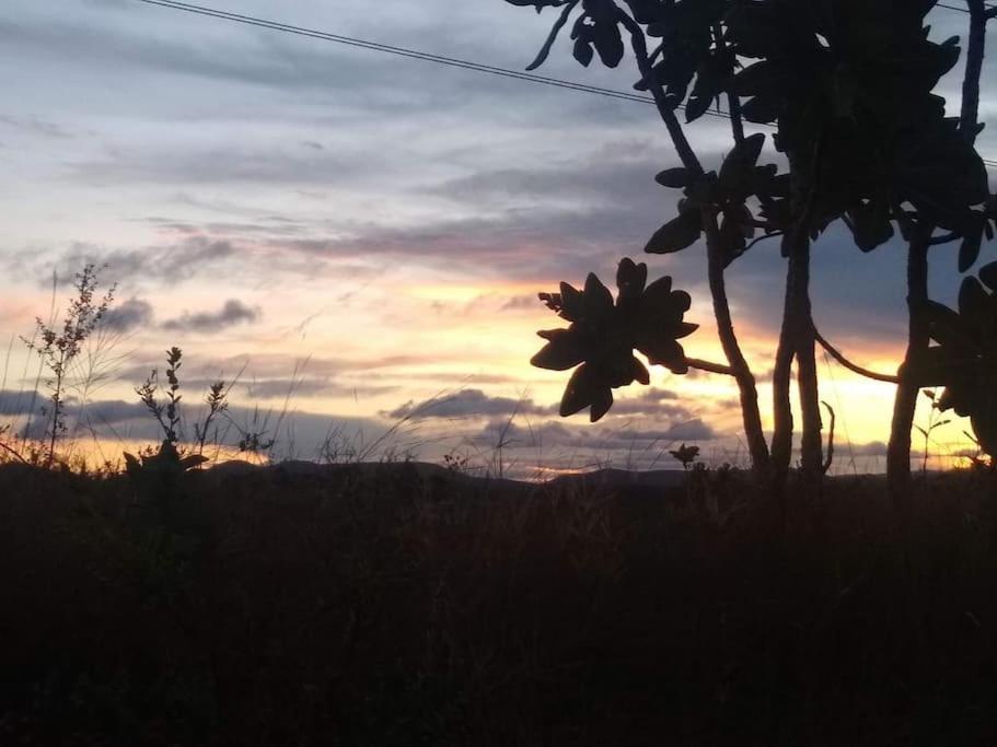 Chale Aconchegante Em Estancia Climatica Santo Antônio do Leite 외부 사진